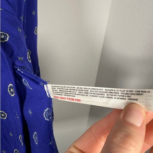 Free People Purple Button Down Medallion Print Blouse Size Medium - Picture 9 of 13